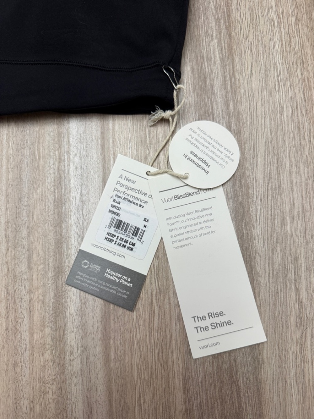NWT Vuori All The Form Bra Size Medium Women’s in Black - Picture 5 of 11